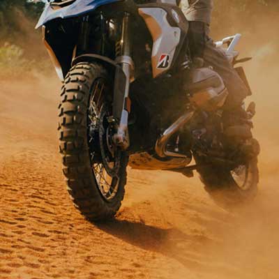 Battlax-Adventure-Cross-AX41